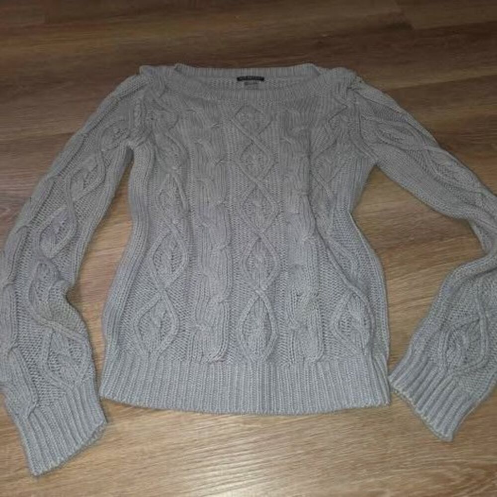 Venus Cable Knit Sweater